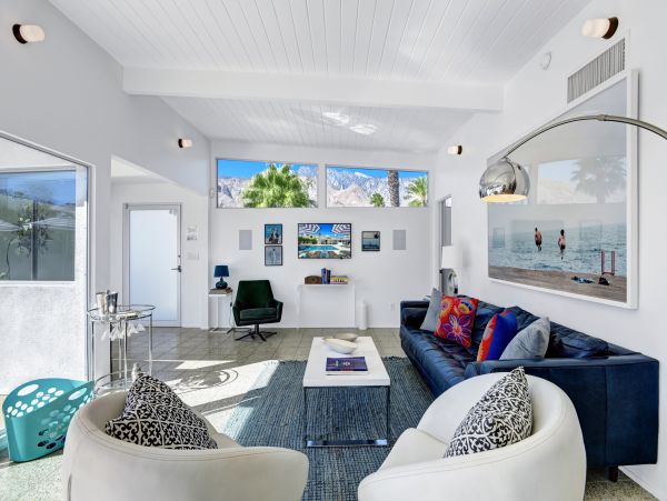 Palm Springs Home 991723