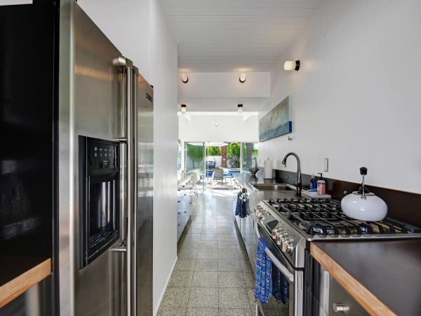 Palm Springs Home 991723