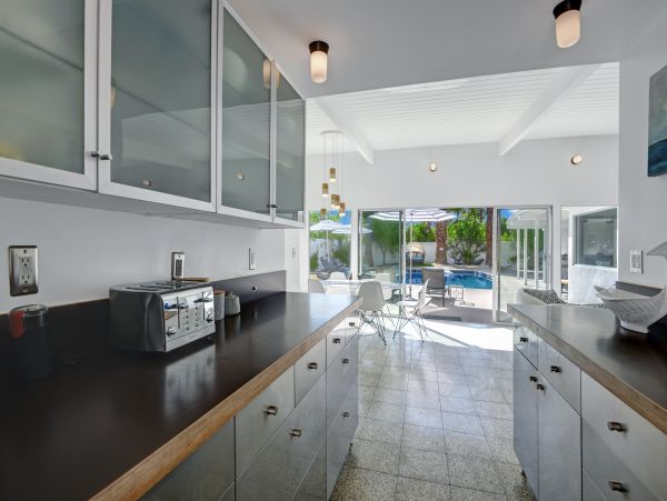 Palm Springs Home 991723