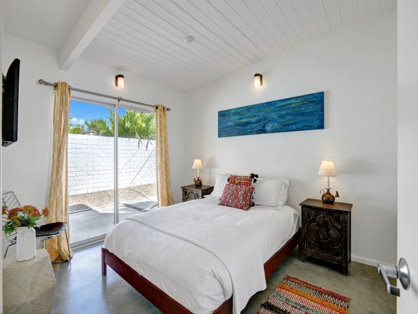 Palm Springs Home 991723