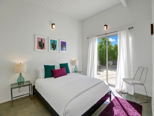 Palm Springs Home 991723