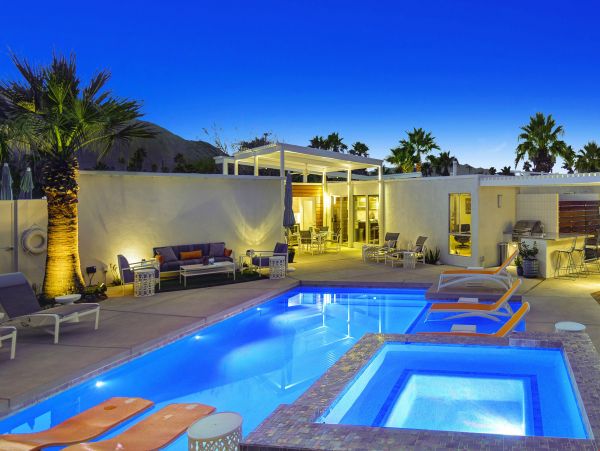 Palm Springs Home 991724