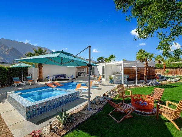 Palm Springs Home 991724