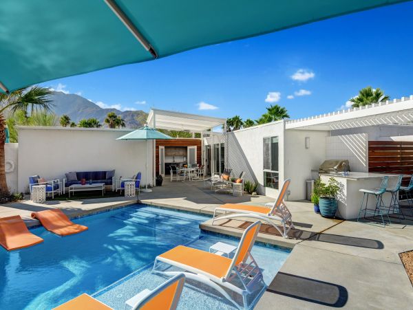 Palm Springs Home 991724