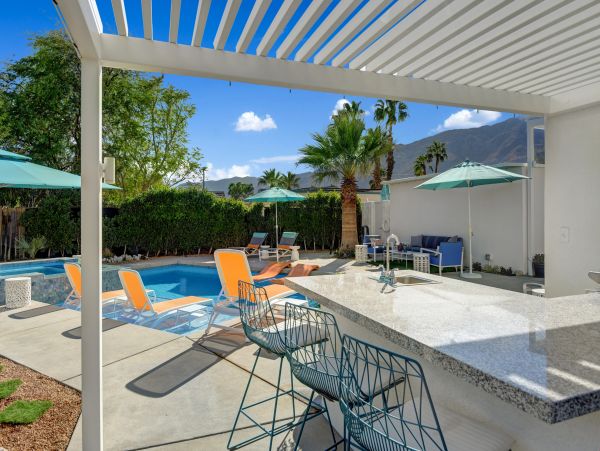 Palm Springs Home 991724
