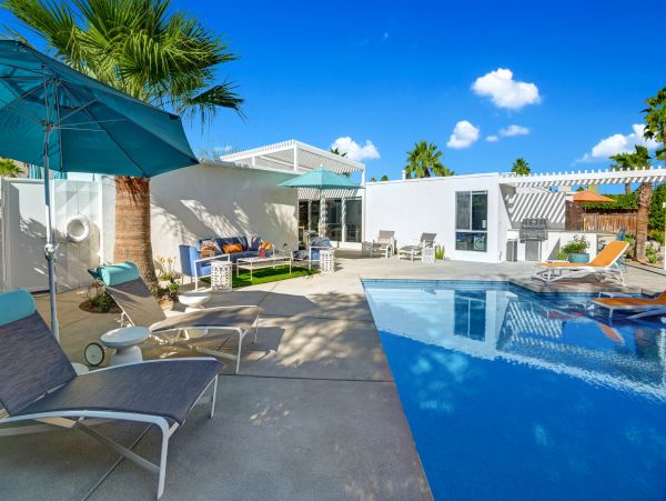 Palm Springs Home 991724