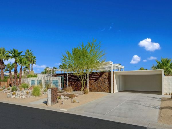 Palm Springs Home 991724