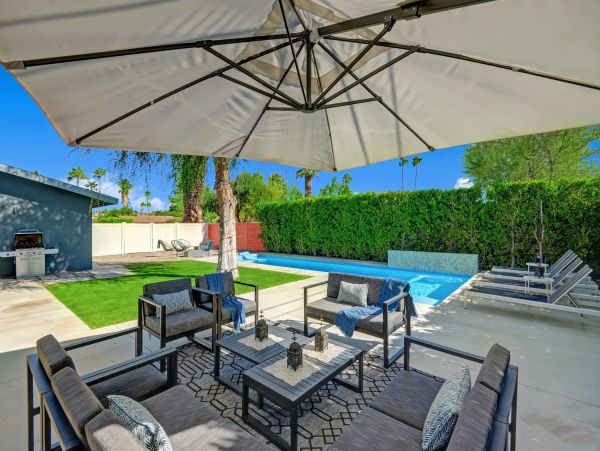 Palm Springs Home 991725