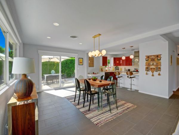 Palm Springs Home 991725