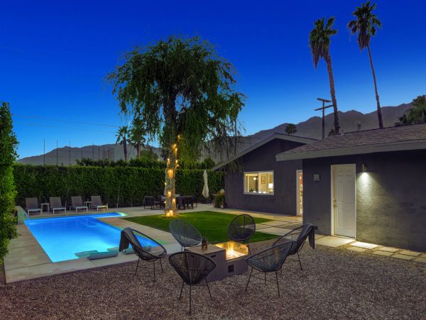 Palm Springs Home 991725