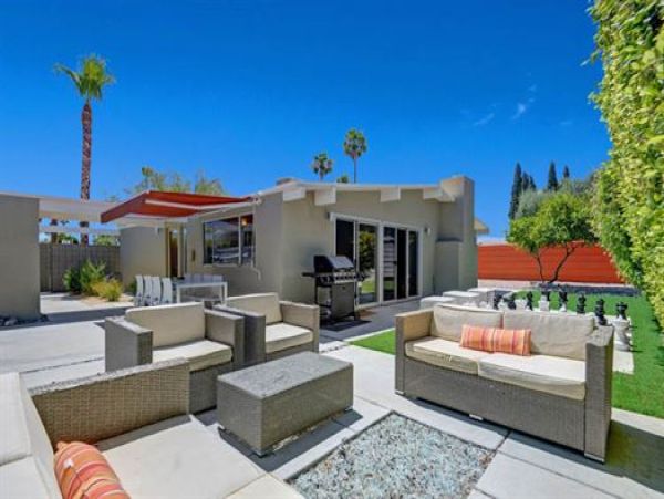 Palm Springs Home 991726