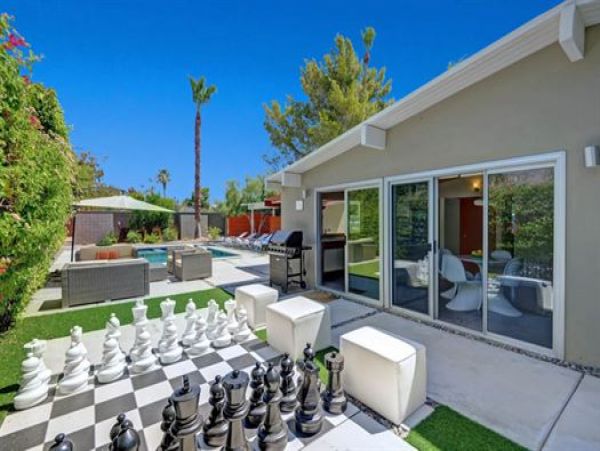 Palm Springs Home 991726