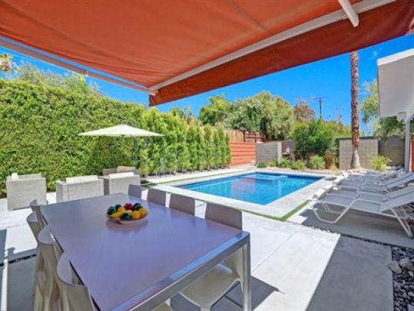 Palm Springs Home 991726