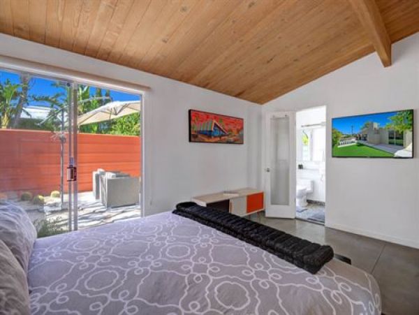 Palm Springs Home 991726