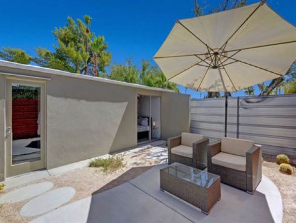 Palm Springs Home 991726
