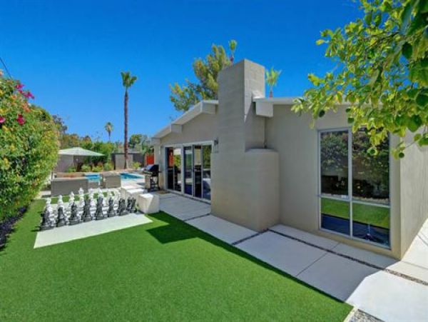 Palm Springs Home 991726