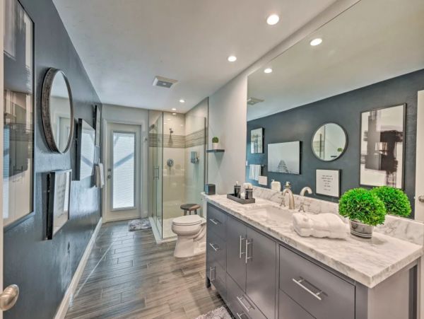Naples Luxury Vacation Home With Private Pool Sleeps Eight