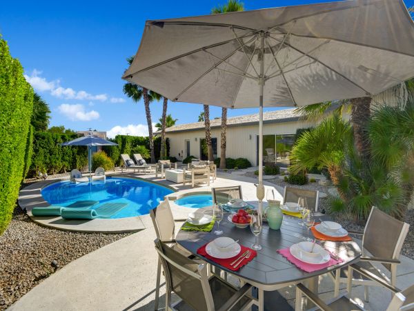 Palm Springs Home 991728