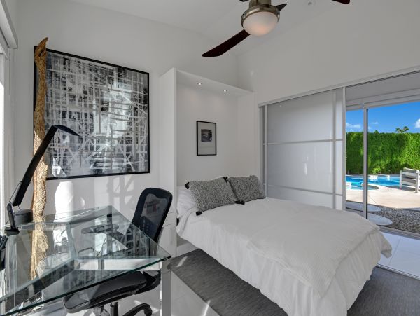 Palm Springs Home 991728
