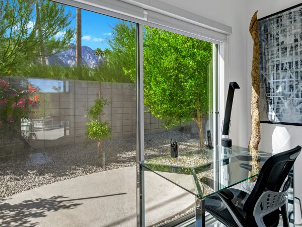 Palm Springs Home 991728