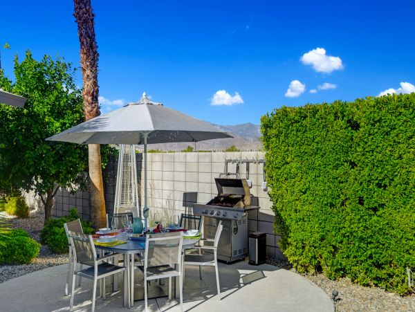 Palm Springs Home 991728