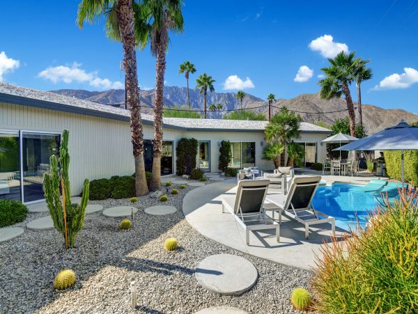 Palm Springs Home 991728