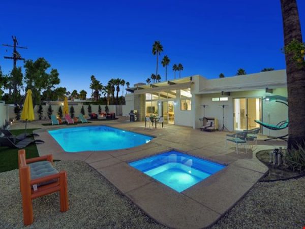 Palm Springs Home 991729
