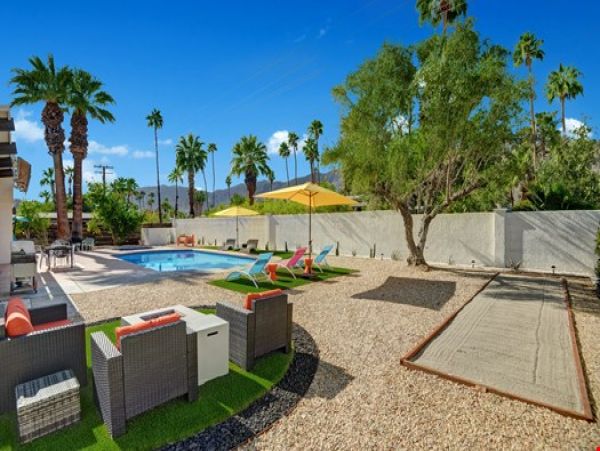 Palm Springs Home 991729