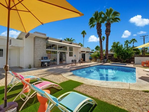 Palm Springs Home 991729