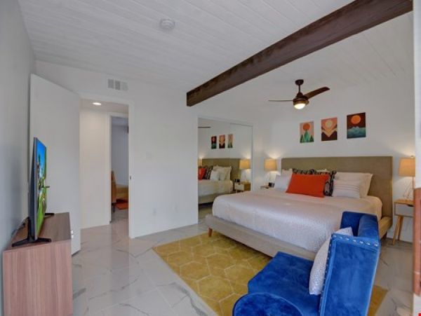 Palm Springs Home 991729