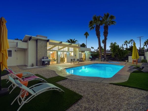 Palm Springs Home 991729