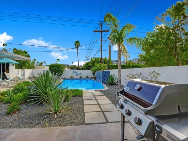 Palm Springs Home 991730