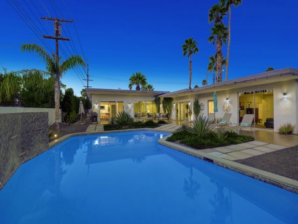 Palm Springs Home 991730