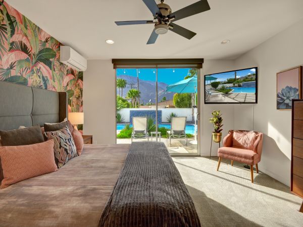 Palm Springs Home 991730
