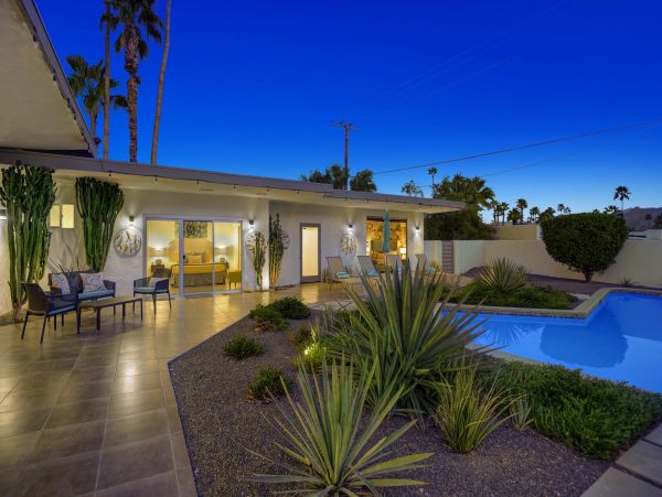 Palm Springs Home 991730