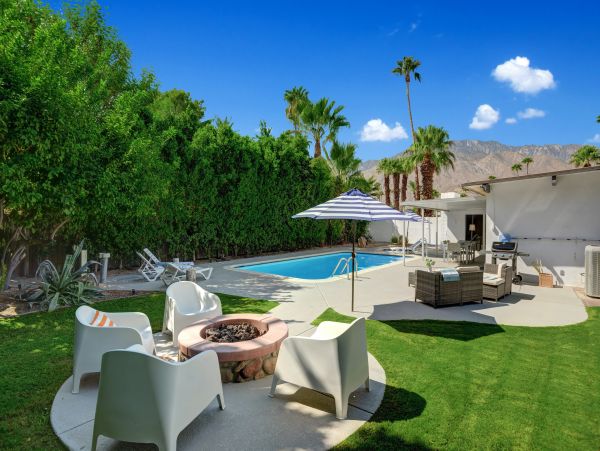 Palm Springs Home 991732
