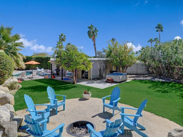 Palm Springs Home 991733