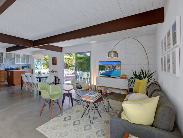 Palm Springs Home 991733