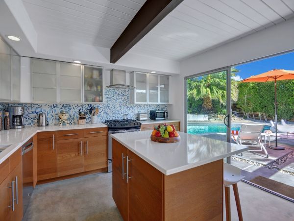 Palm Springs Home 991733