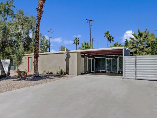 Palm Springs Home 991733
