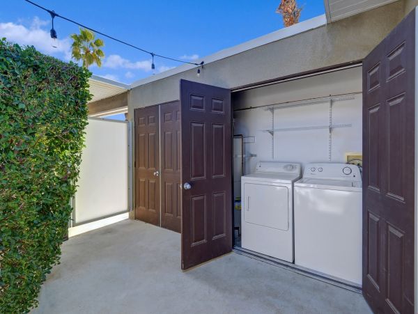 Palm Springs Home 991733
