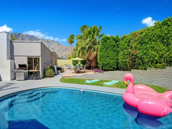 Palm Springs Home 991734