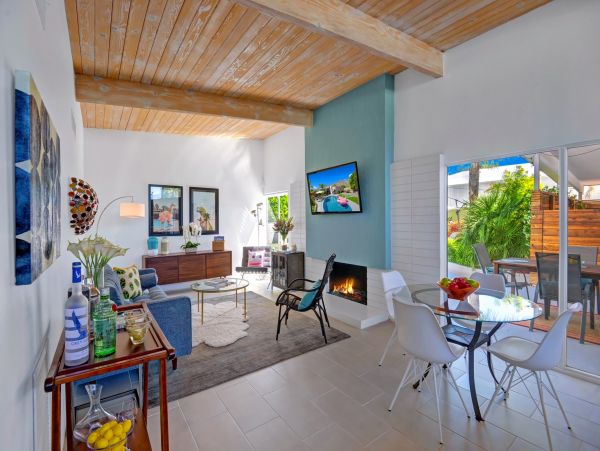 Palm Springs Home 991734