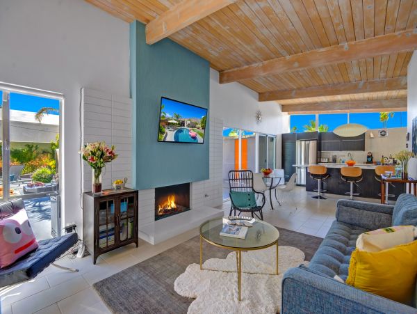 Palm Springs Home 991734