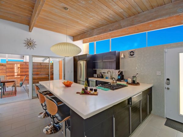 Palm Springs Home 991734