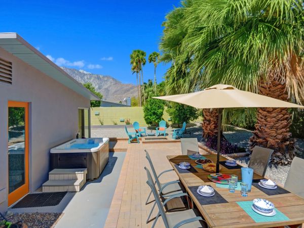 Palm Springs Home 991734