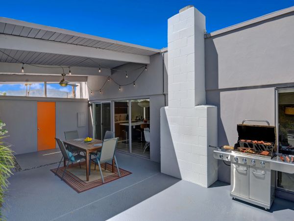Palm Springs Home 991734