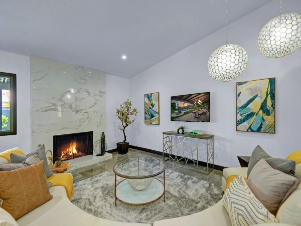 Palm Springs Home 991735