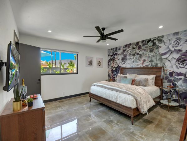 Palm Springs Home 991735