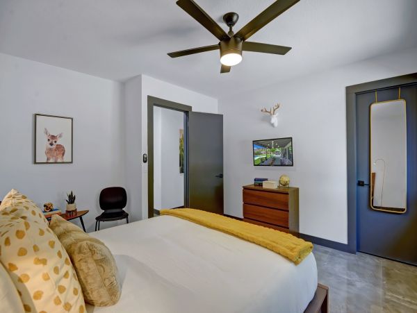 Palm Springs Home 991735